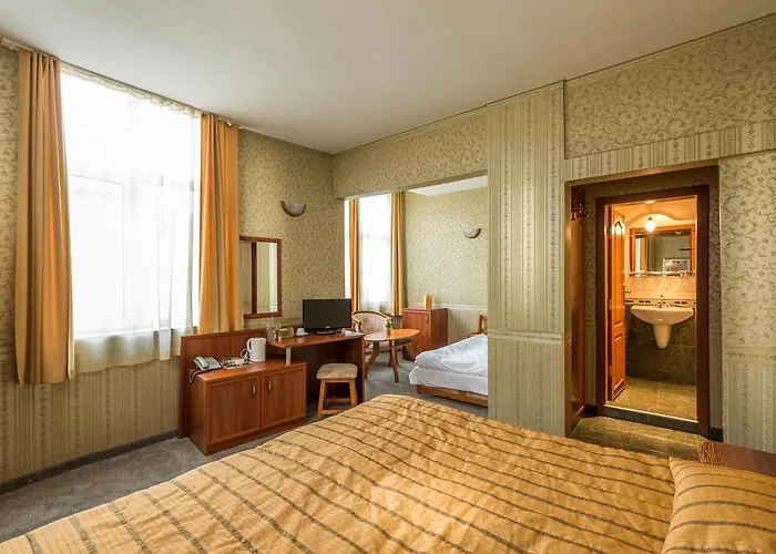 Отель Family Chiplakoff 3*