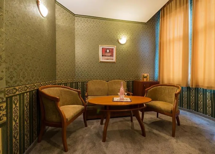 Family Chiplakoff Hotel