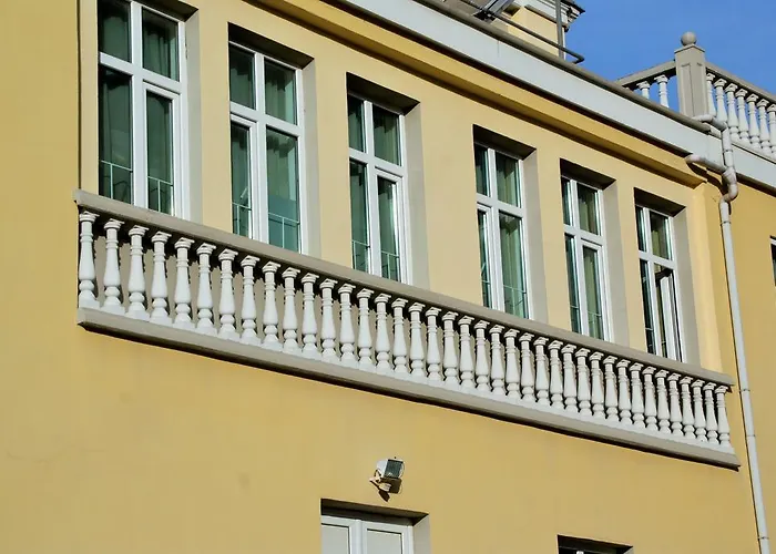 Отель Family Chiplakoff 3*